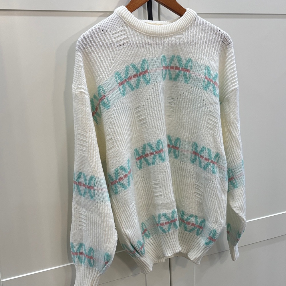 Women's White and Teal Patterned Sweater